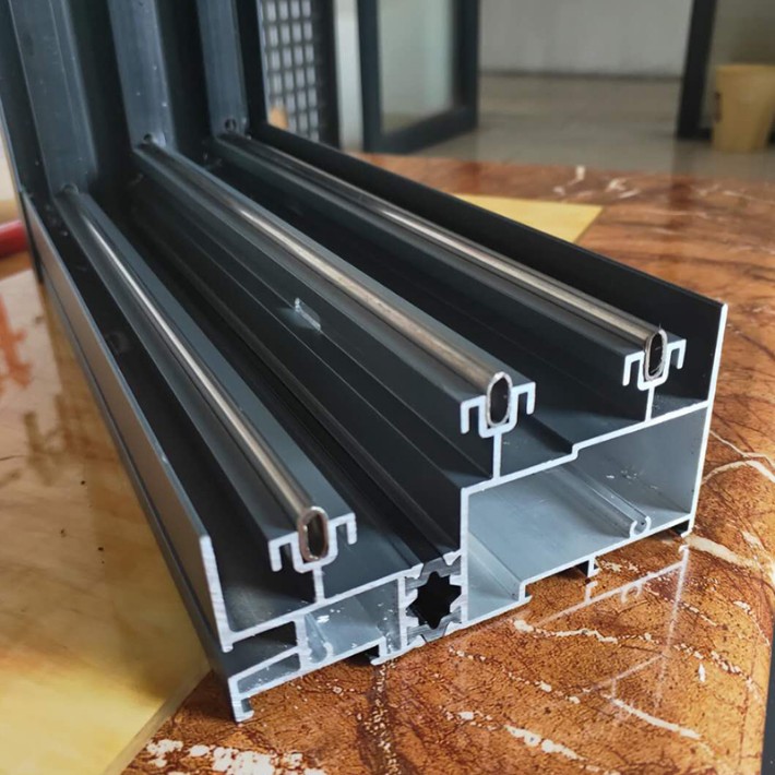 斷橋鋁門窗廠家批發(fā) 平開窗、推拉窗與仿古門窗加工定制